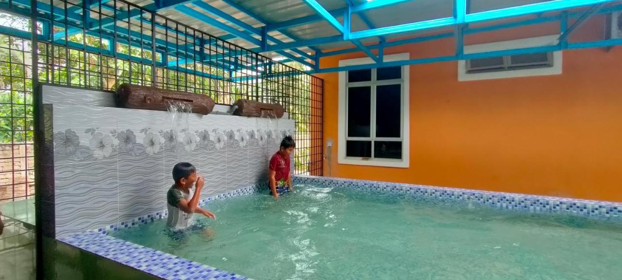 Sofea Homestay Batu Rakit Exterior foto