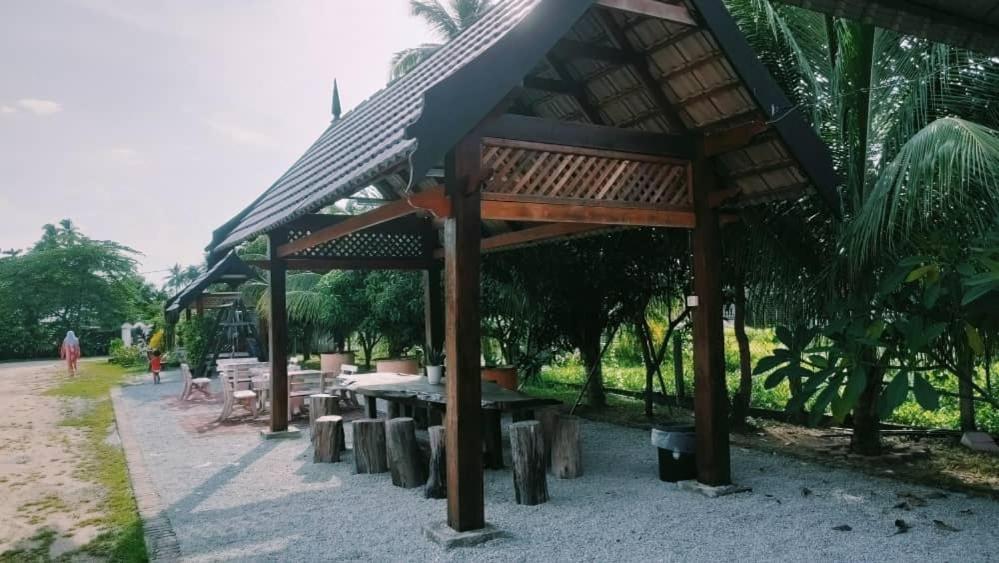 Sofea Homestay Batu Rakit Exterior foto